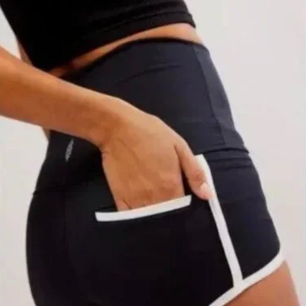 NWT Free People FP Movement Island Time Shorts XS Black White $48 - Picture 12 of 13